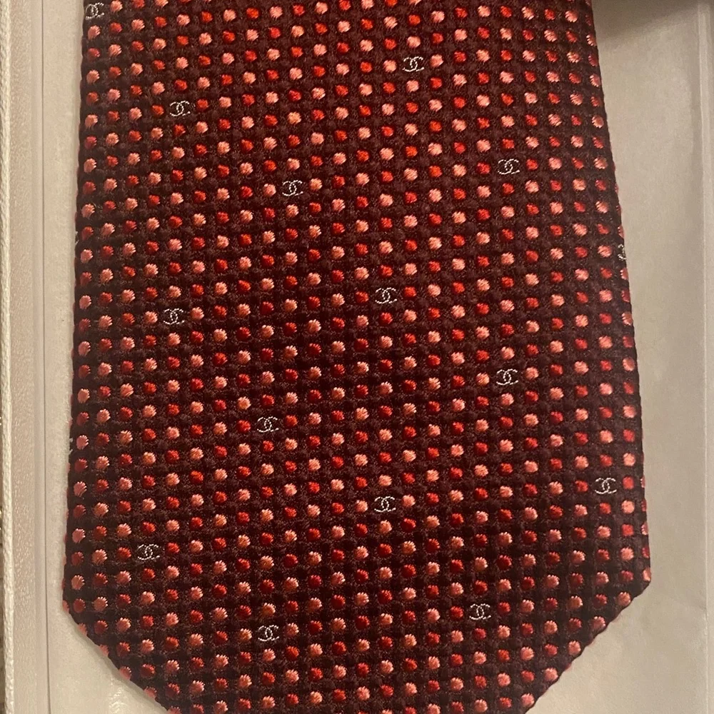 CHANEL Burgundy Microdot Silk Tie